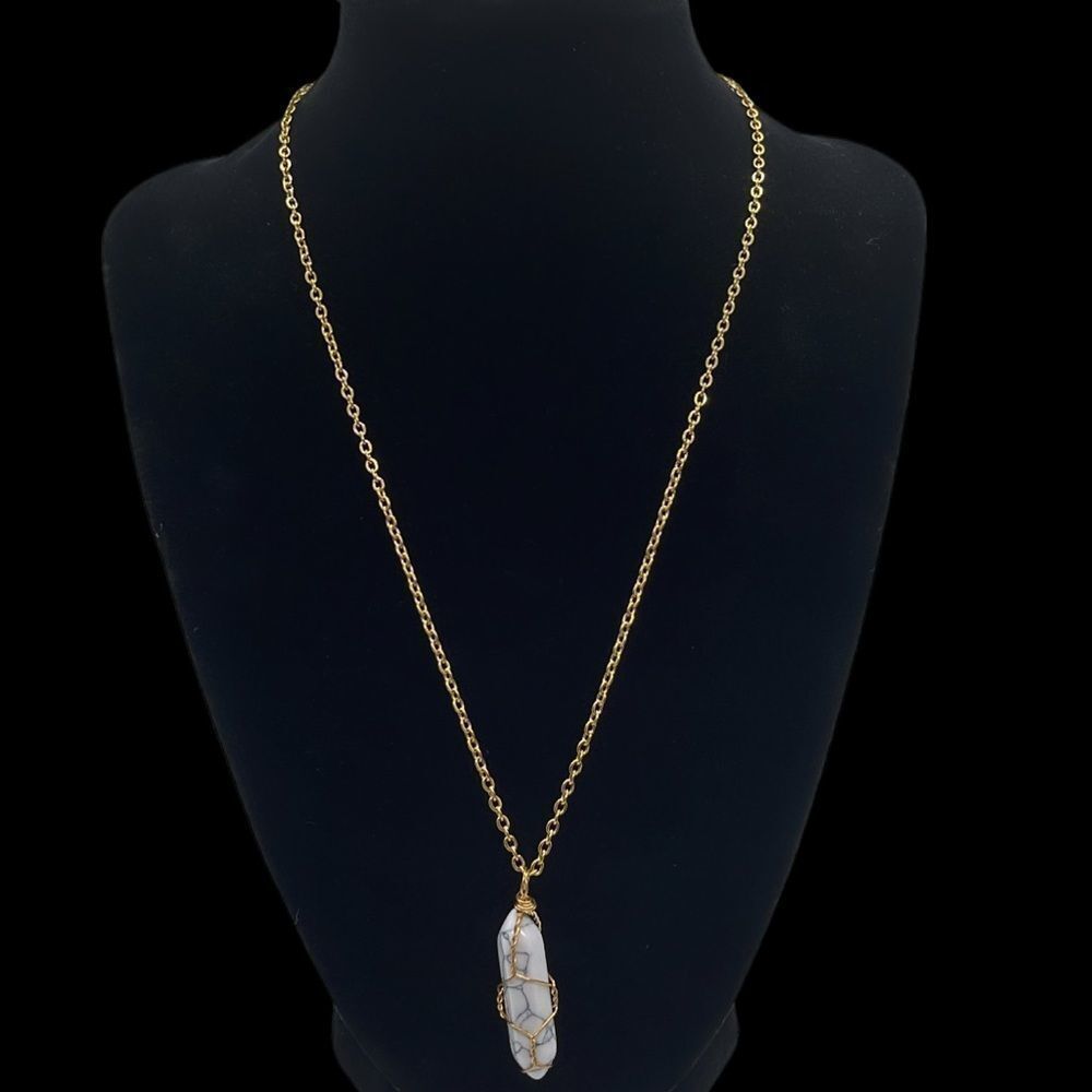NWT Wool + Pepper Co. Howlite Crystal & Gold Necklace - PATIENCE